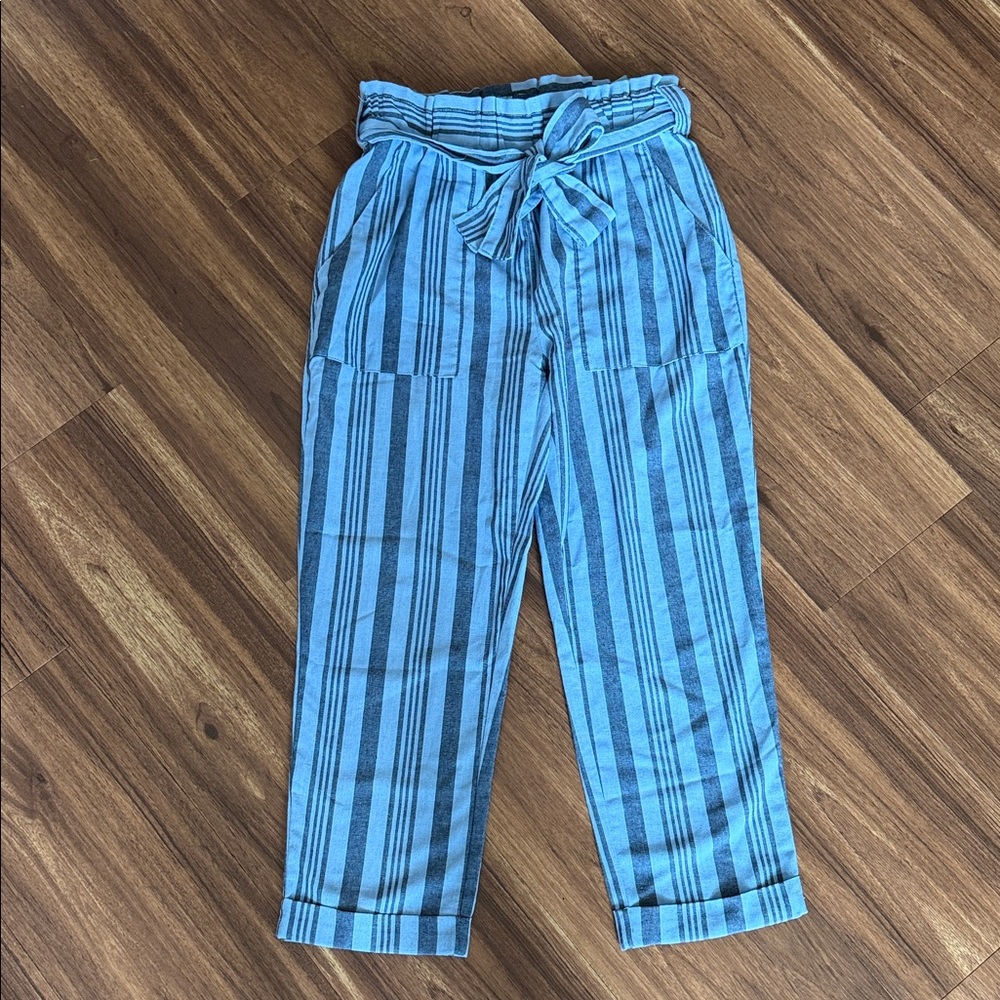 Striped Blue Linen Cropped Pants